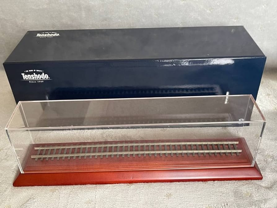 ◆天賞堂◆ディスプレイケース 320◆HOゲージ 車輌展示用◆レール付き◆中古◆ ◇天賞堂◇ディスプレイケース 320◇HOゲージ 車輌展示用